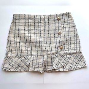 Tweed Plaid Mini Skirt | Size M | Cream color | NWT |